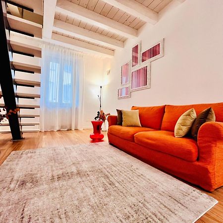 Riverside Loft Navigli - Spacious Two-Bedroom Apartment ميلان المظهر الخارجي الصورة