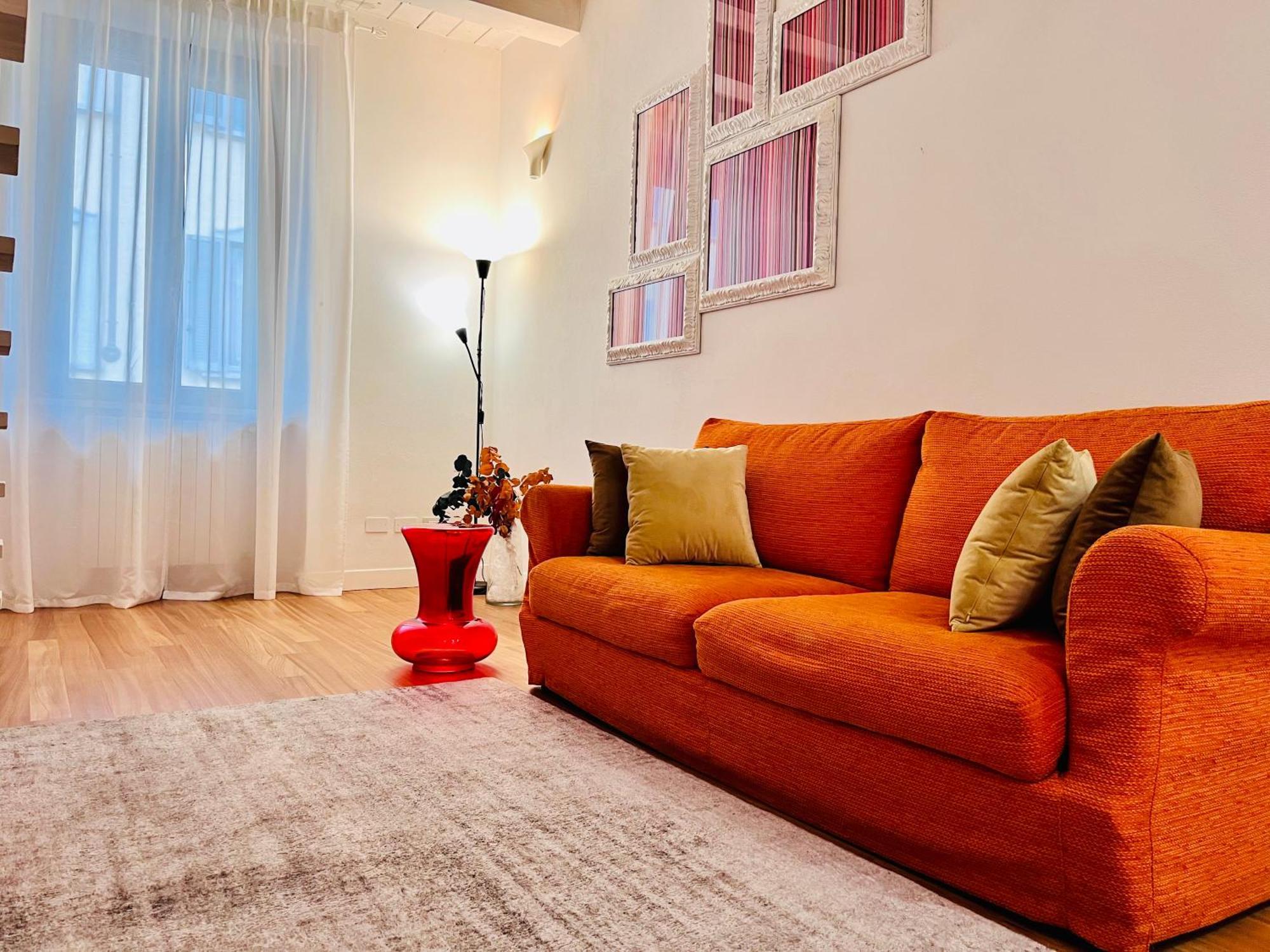 Riverside Loft Navigli - Spacious Two-Bedroom Apartment ميلان المظهر الخارجي الصورة
