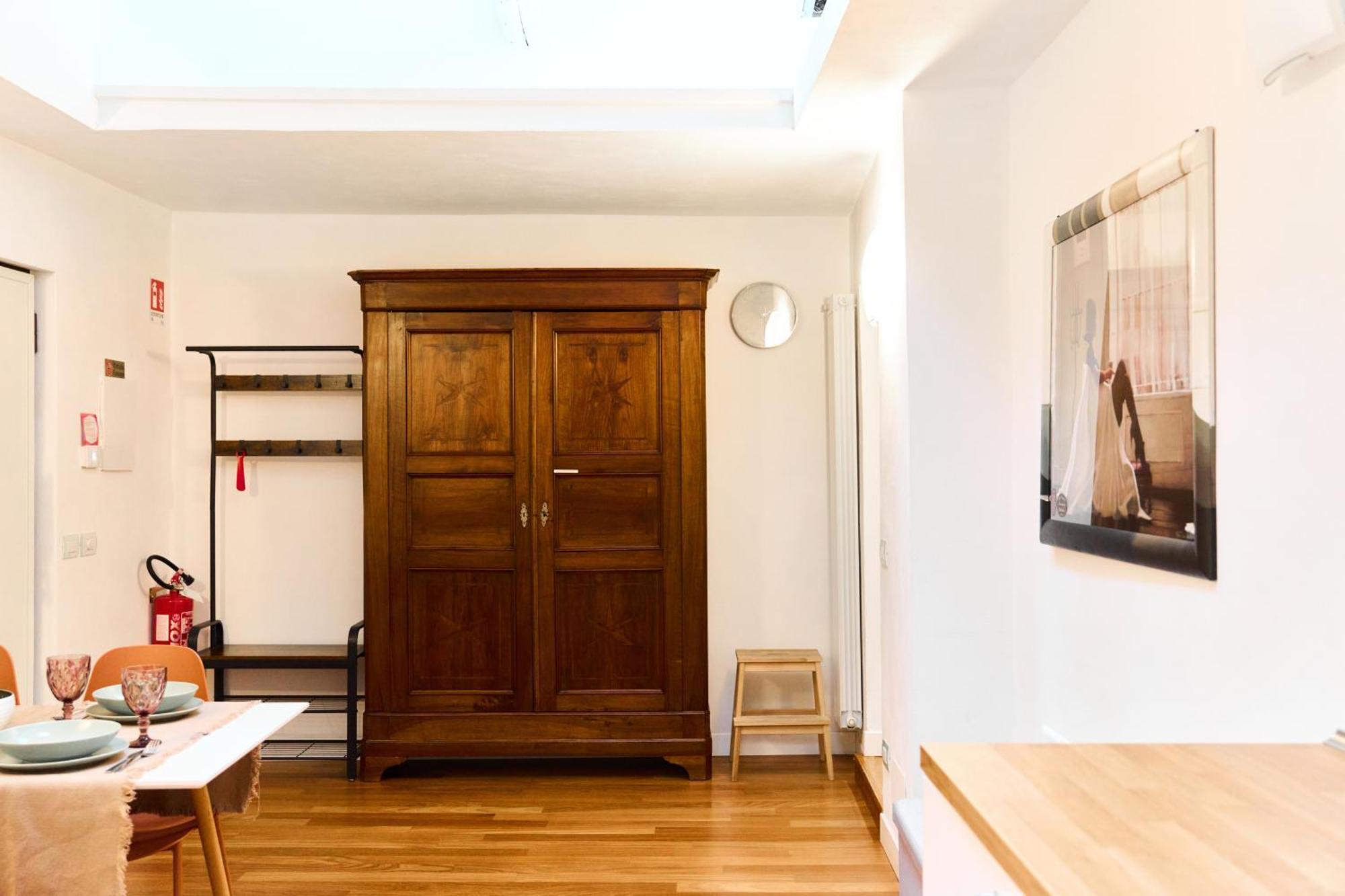 Riverside Loft Navigli - Spacious Two-Bedroom Apartment ميلان المظهر الخارجي الصورة